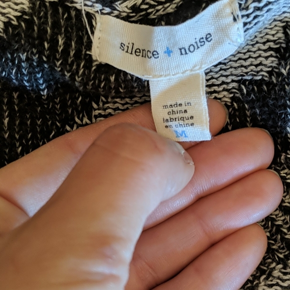 Zebra sweater - Picture 3 of 3